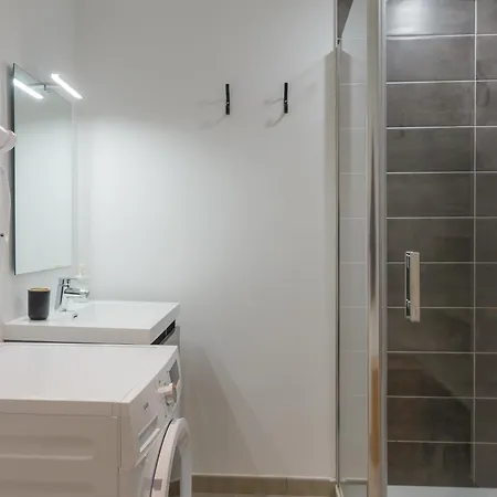 Cosy Hypercentre 400m De La Telecabine 4-6 Personnes - Draps Et Menage Inclus